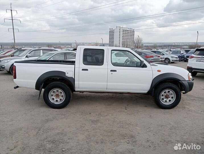 Nissan NP300 2.5 МТ, 2012, 211 000 км