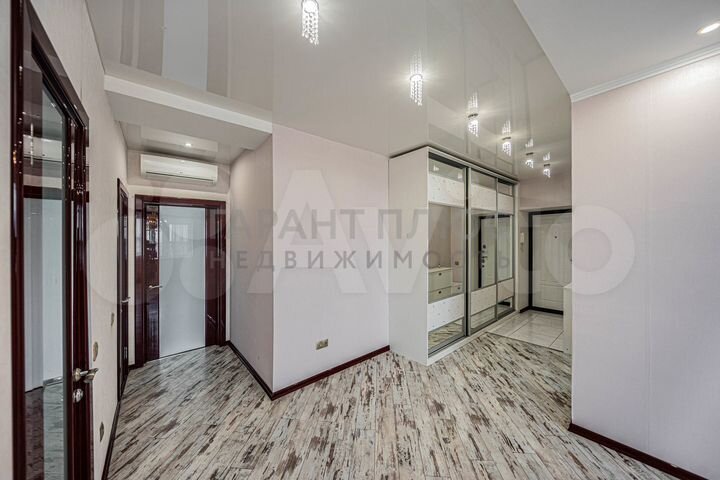 2-к. квартира, 67,6 м², 9/12 эт.