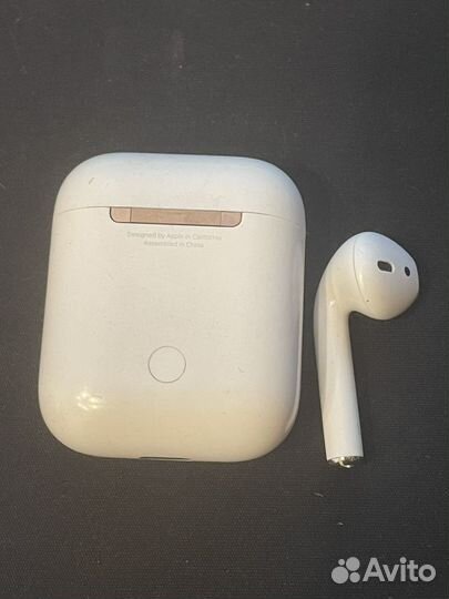 Airpods левый 1 поколение + кейс