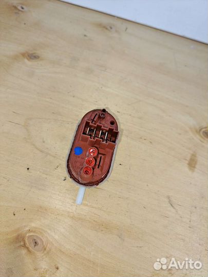 Прессостат Bosch 00174883 бу. 5982