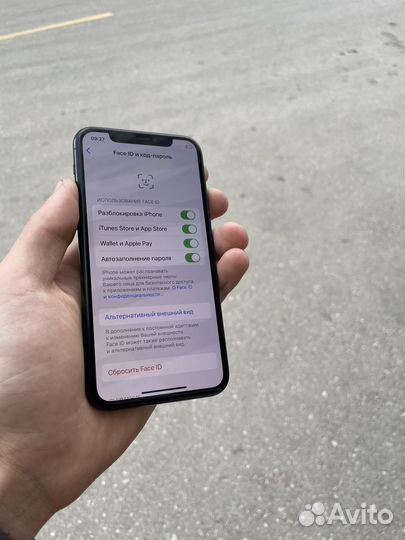 iPhone 11 Pro, 64 ГБ