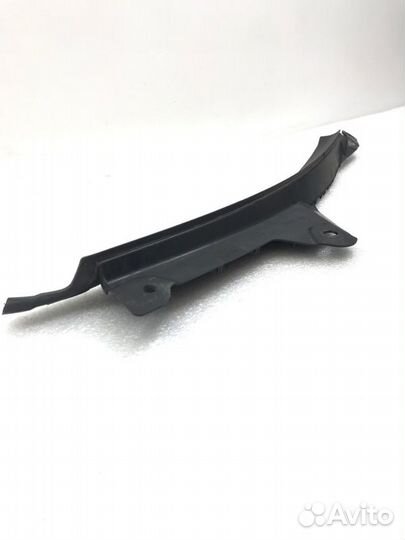 Уплотнитель капота левый Bmw X1 E84 2013