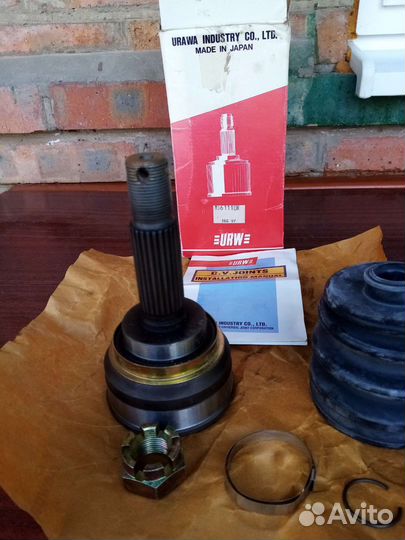 Шруз наружный на митсубиси ланцер 1991 года