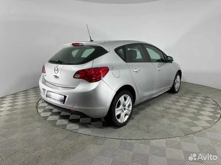 Opel Astra 1.6 МТ, 2012, 138 000 км