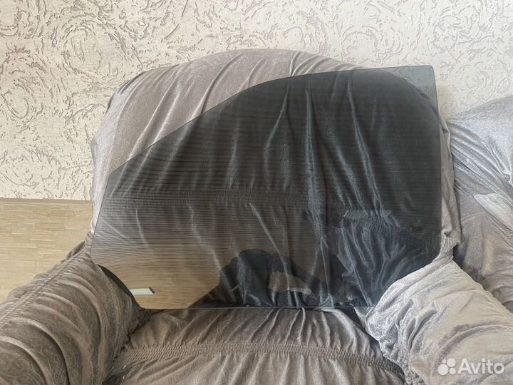 Стекол на приору черные