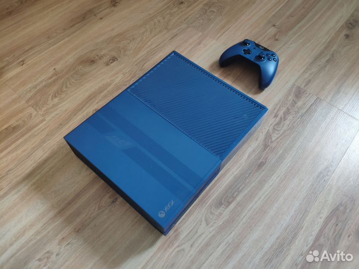 Xbox one fat + 250 игр по геймпас
