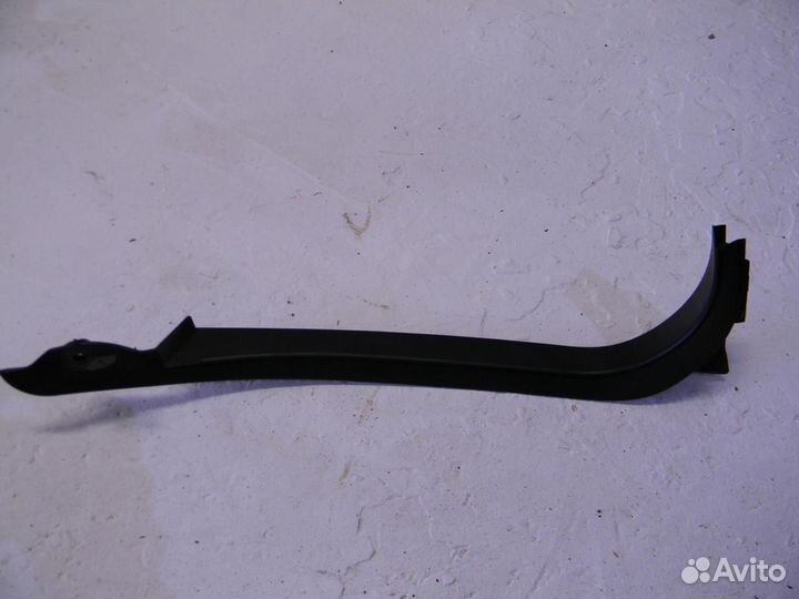 Накладка (кузов внутри) Focus III 2011