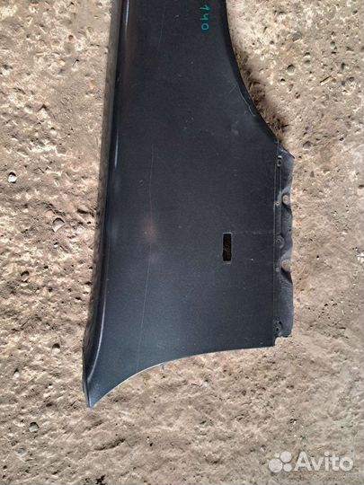 Крыло переднее правое на Mercedes W140