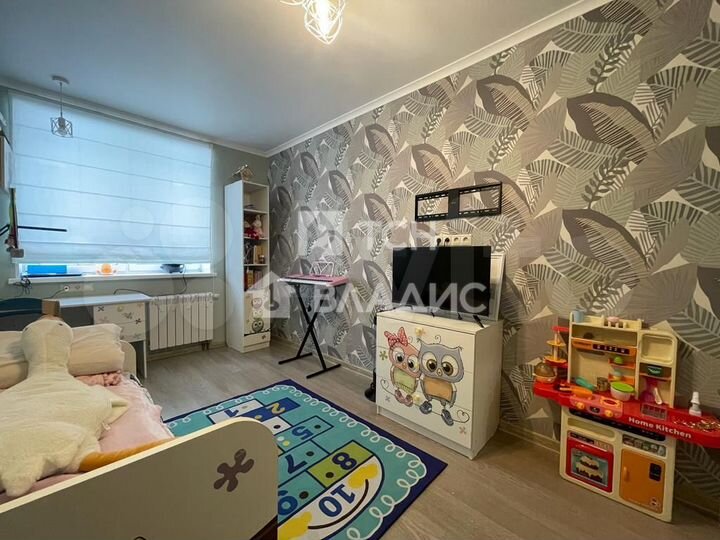 2-к. квартира, 60 м², 1/4 эт.