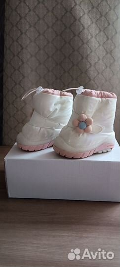 Детские зимние ботиночки- дутики