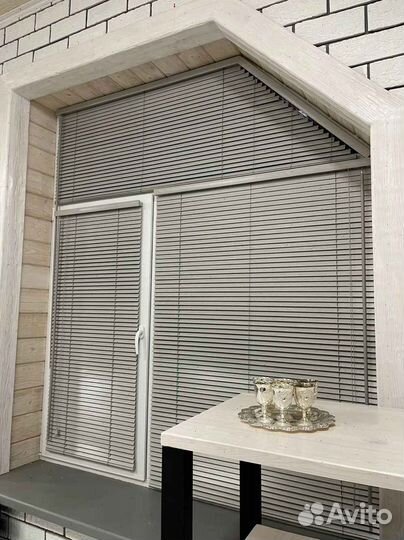 Жалюзи и рулонные шторы