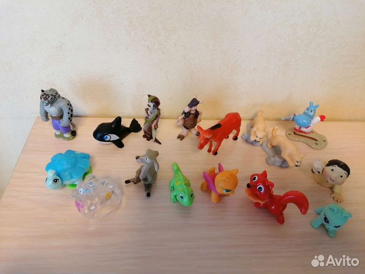 Наборы фигурок из Sweet box и киндер сюрпризов