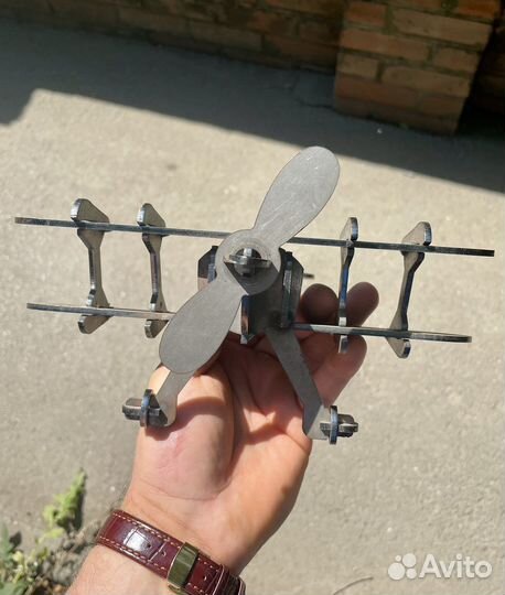 Моделька самолёта