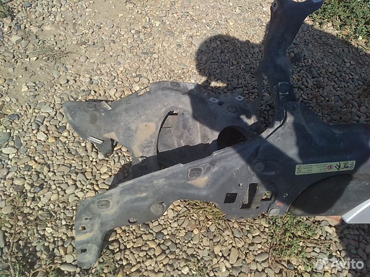 Телевизор(Панель передняя) Бмв е 65