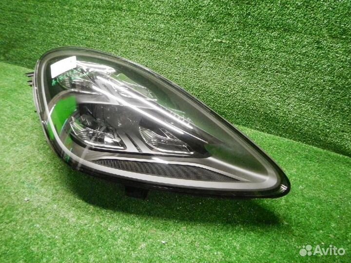 Фара правая Porsche Cayenne