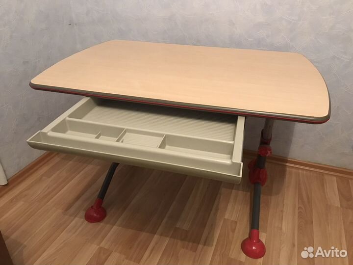 Детская растущая парта письменный стол