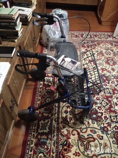 Ходунки для взрослых с сидением