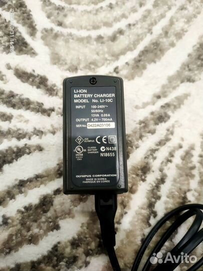 Зарядное устройство olympus Li-10C Battery Charger