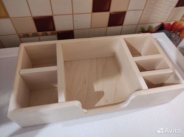 Салфетница из дерева