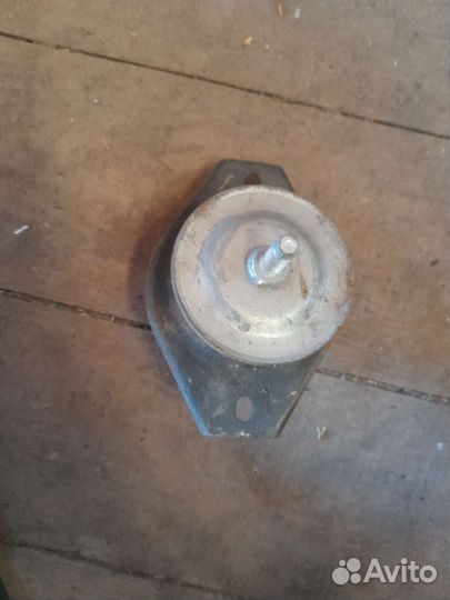 Подушка двигателя 2110