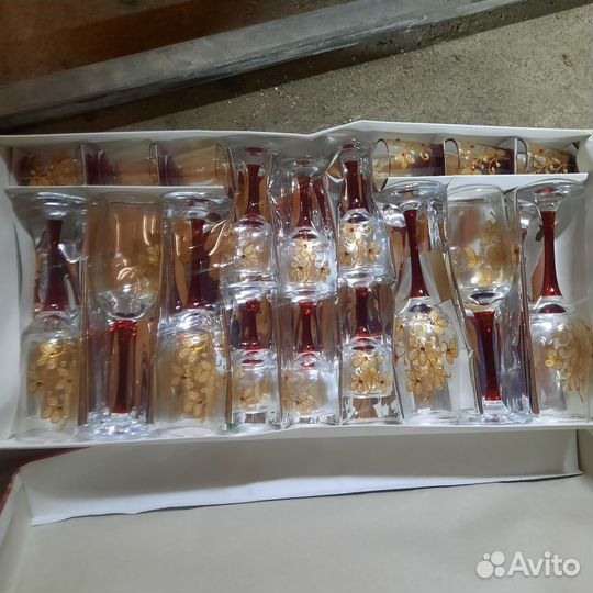 Бокалы, рюмки