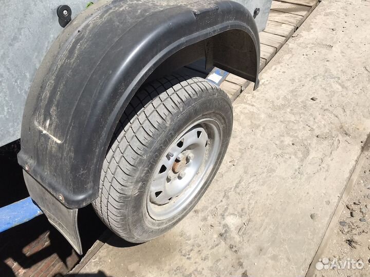 Прицеп на легковой автомобиль