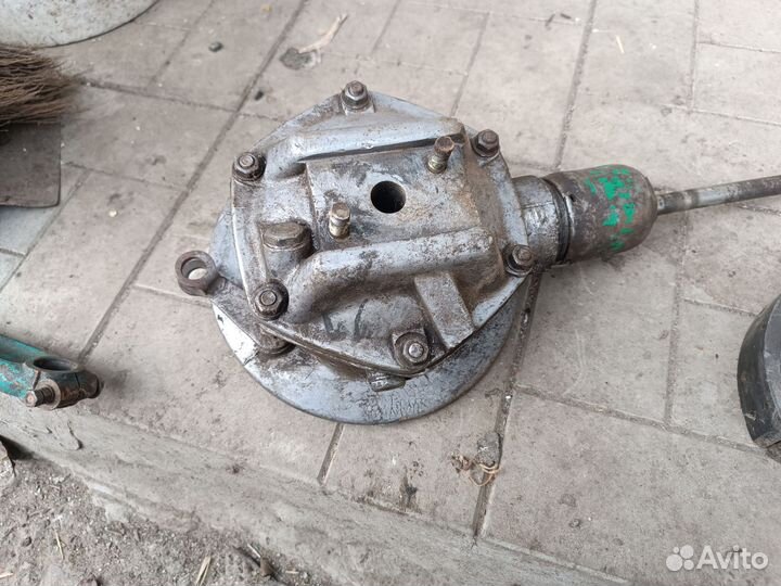 Задний редуктор с вилкой на мотоцикл Урал