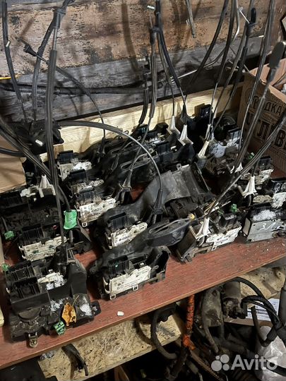 Замок двери форд эскейп маверик мазда трибут