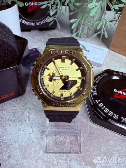 Часы Casio G-Shock GM-2100