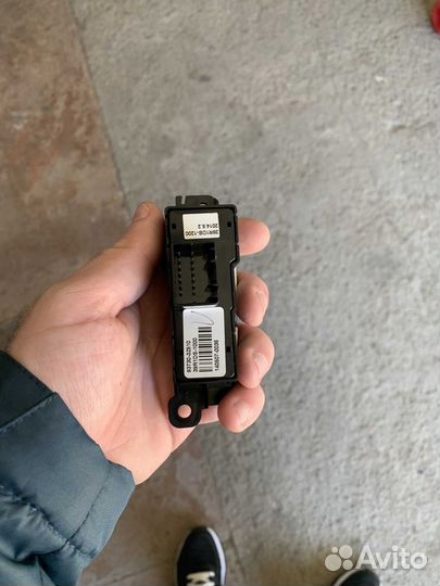 Кнопка подогрева передних сидений Hyundai I40