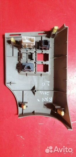 Накладка на щиток приборов Toyota Rav4