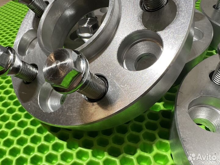 Проставки 30 мм 5х112 66,6 4 шт. Mercedes Audi