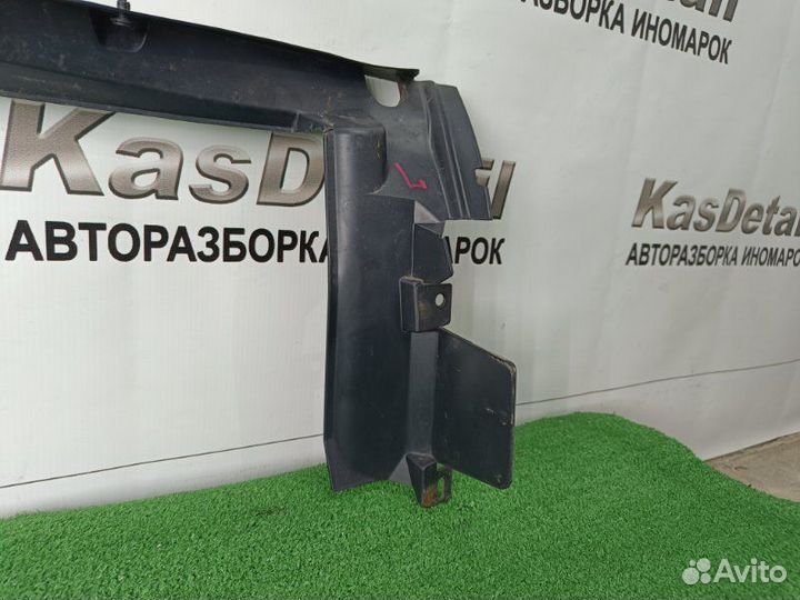 Дефлектор радиатора Renault Logan SR K7MF710 2011
