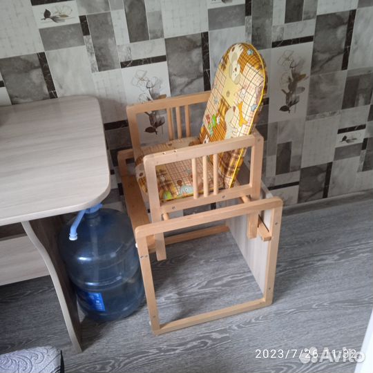 Стульчик для кормления