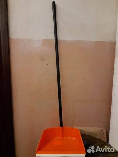 Веник и совок