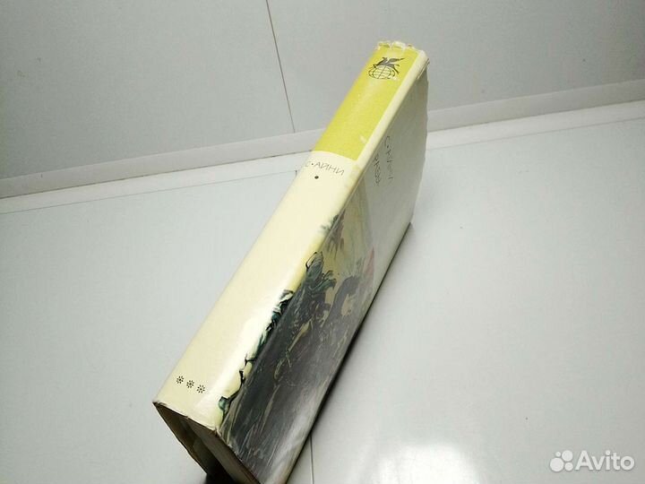 Книг С. Айни 