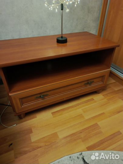 Тумба под телевизор