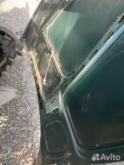 Капот на BMW e34