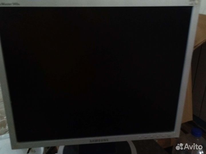 Монитор Samsung syncmaster 940n