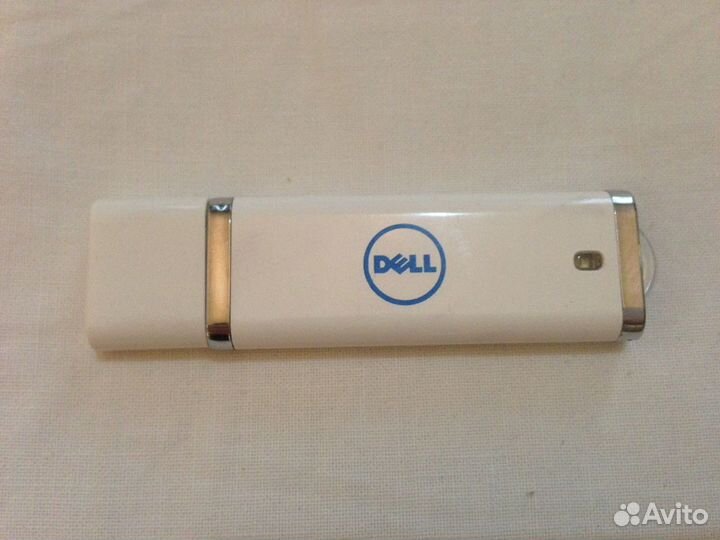 Флешка 8 Gb новая, разные