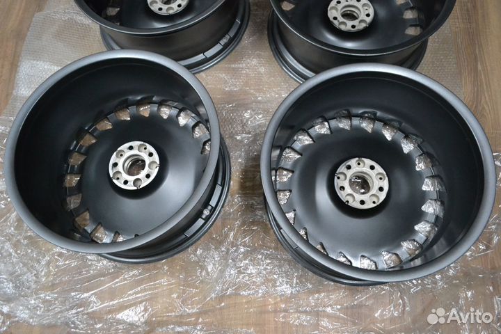 Оригинальные кованые диски Мерседес Maybach R 20