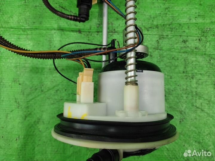 Топливный насос / бензонасос Audi Q5 2008-2012