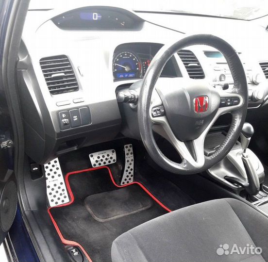 Накладки на педали Honda Civic 4D (8G) автомат
