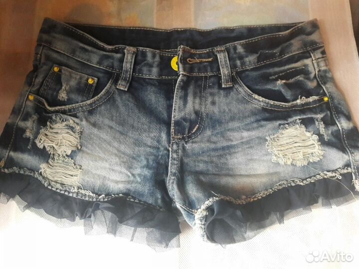 Шорты женские