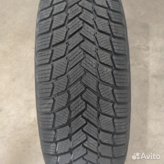 Michelin X-Ice Snow 235/45 R18 98H