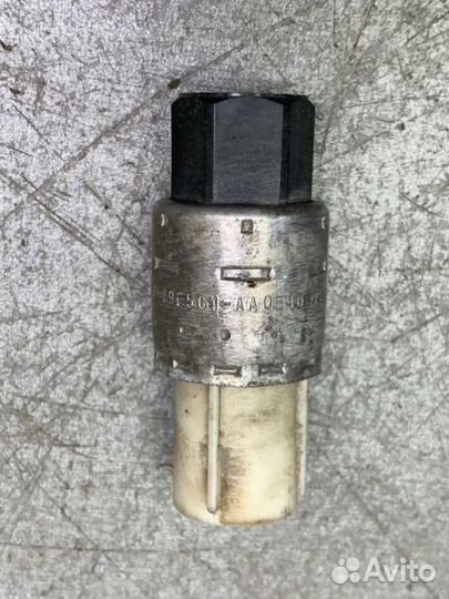 Датчик давления кондиционера Ford Focus 2 седан