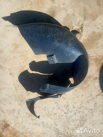 Подкрылок задний правый Peugeot 408