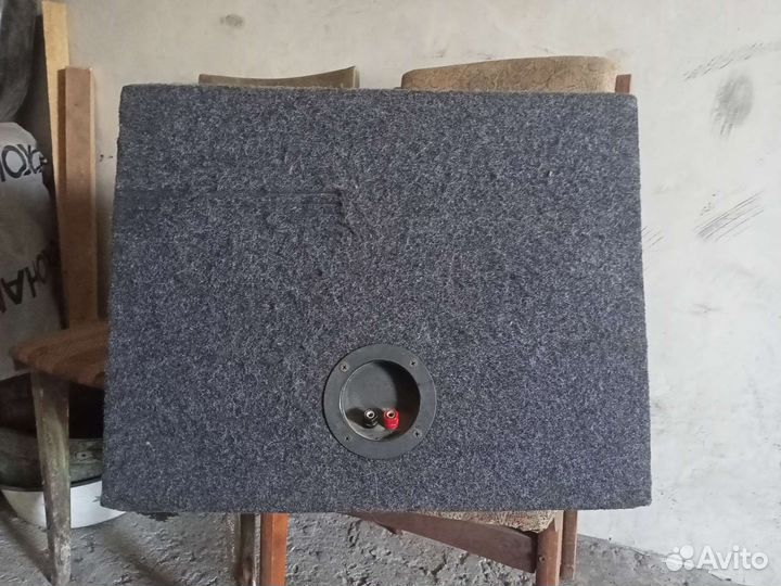 Сабвуфер jbl 1000 с коробом