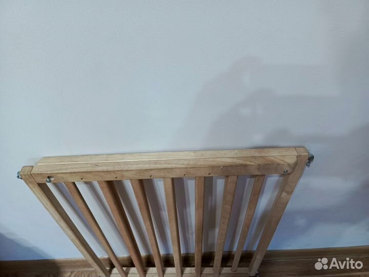 Барьер калитка для защиты детей