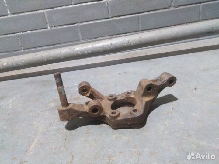 Кулак поворотный задний левый Chevrolet Lacetti